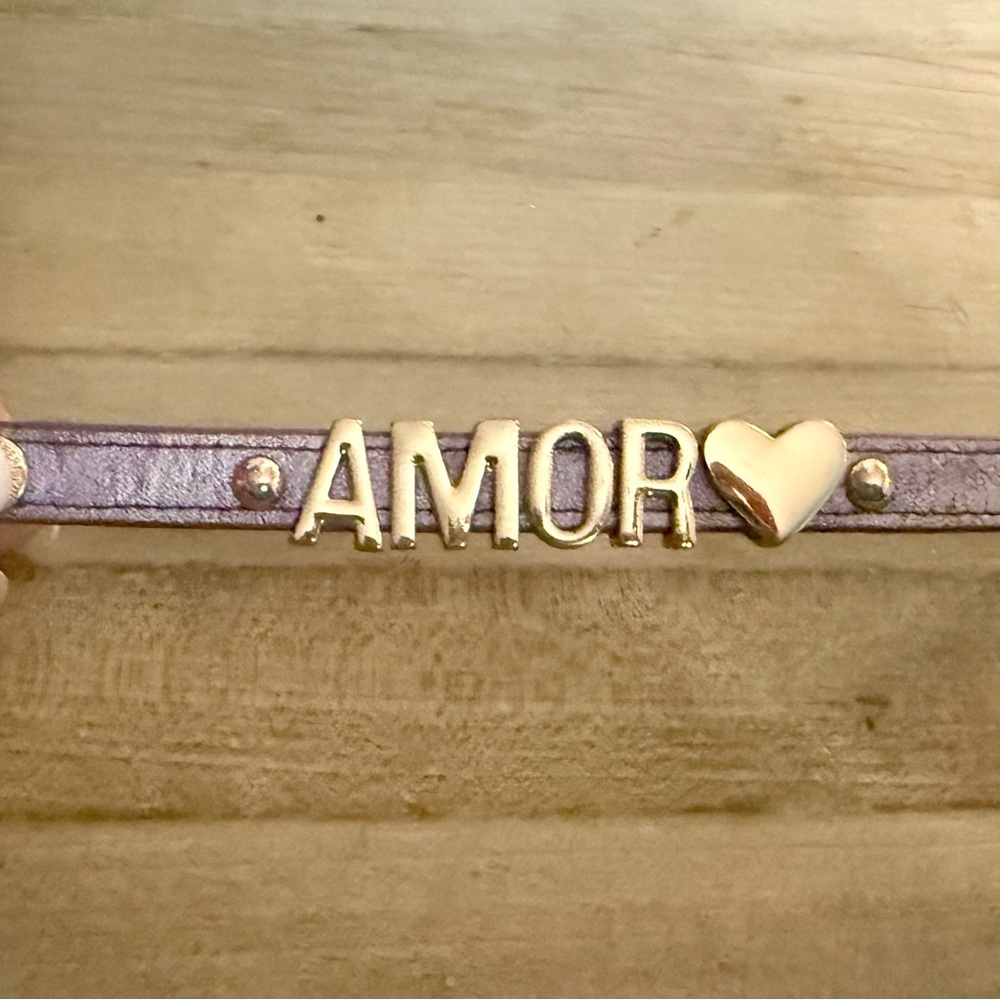 BCBGeneration Metallic Purple Vegan Leather AMOR gold letter snap bracelet - Picture 6 of 8